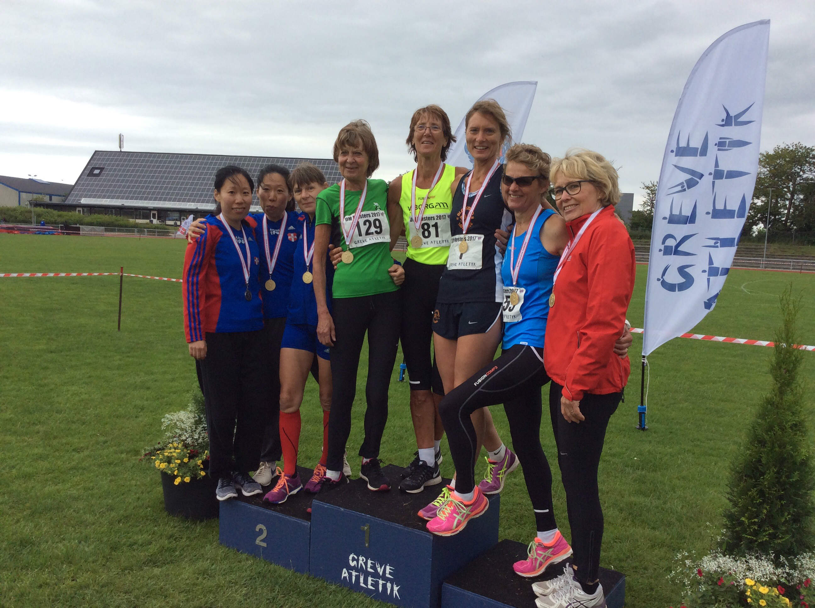 Alle medaljetagerne på 800 m for kvinder har indtaget podiet :-)